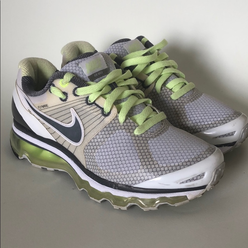 Nike AirMax Shoes Sneakers Women’s size 7